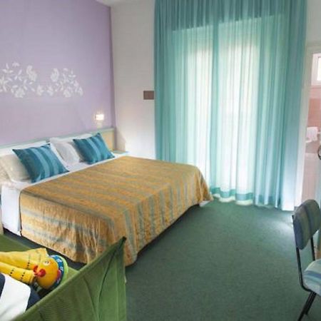 Hotel Diana Bellaria-Igea Marina Ngoại thất bức ảnh